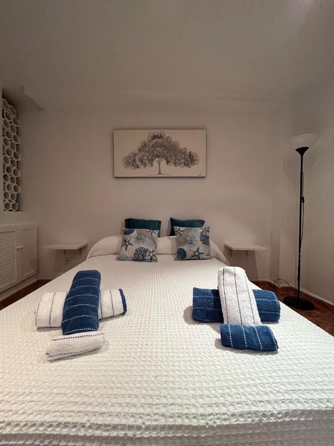 Apartament Rosan Malaga Zewnętrze zdjęcie